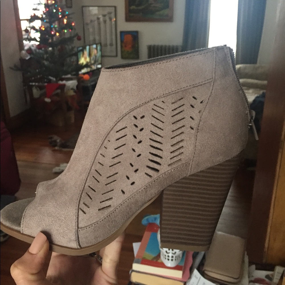 Cut Out Shooties